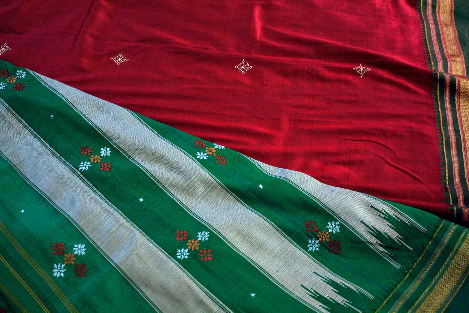 Royal Blue Soft Silk Saree - Pallu & Border Detail